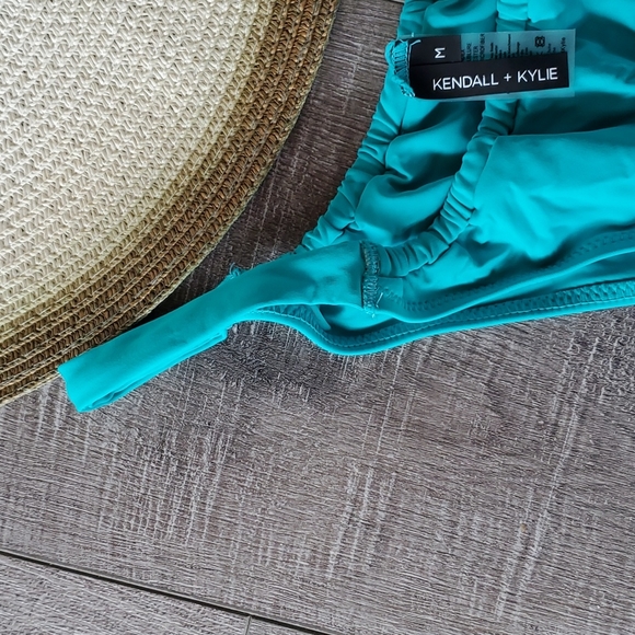 Kendall & Kylie Teal bikini bottom. Size Medium - Picture 3 of 4